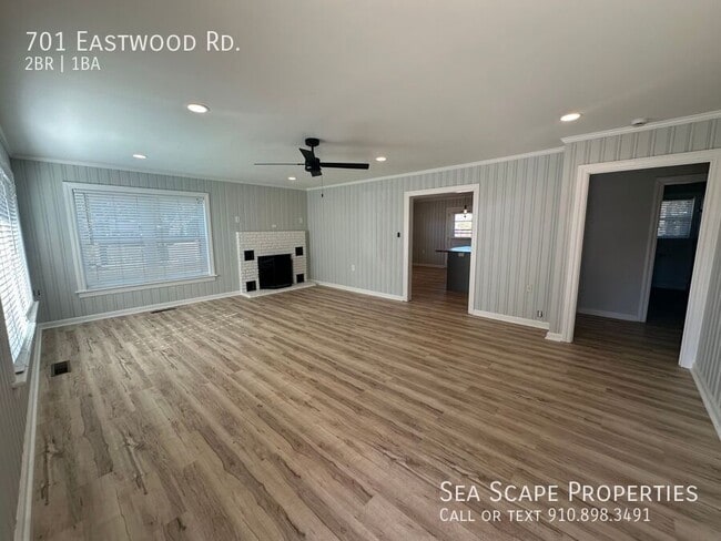 Building Photo - 701 Eastwood Rd