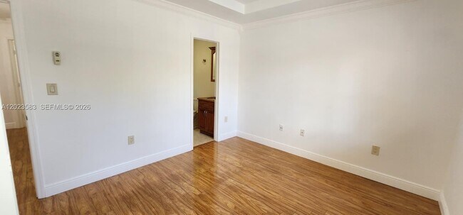 Building Photo - 8960 W Flagler St