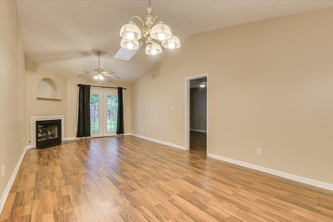 Building Photo - 128 Shelby Dr