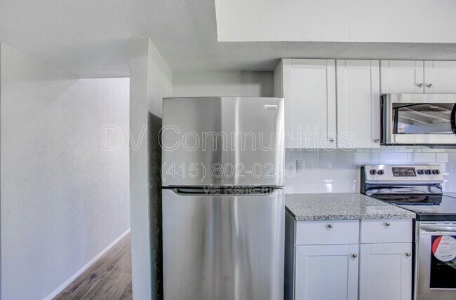 Building Photo - 5806 Evening Shadows Ln