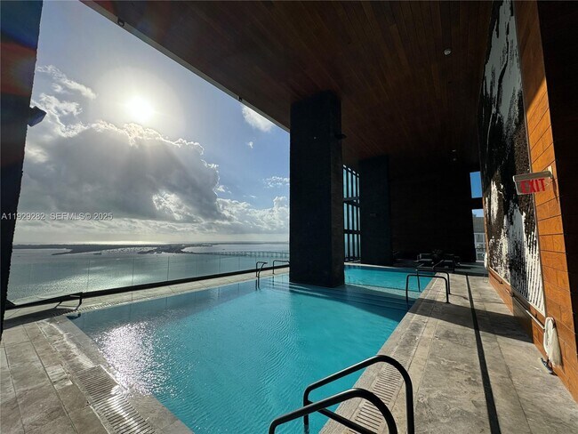 Building Photo - 1451 Brickell Ave