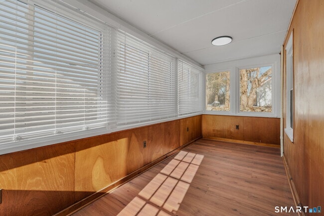 Building Photo - 125 Spithead Rd