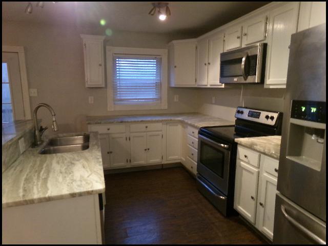 Building Photo - 9216 W 6th St