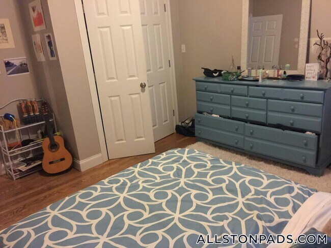 Building Photo - 23 St Lukes Rd