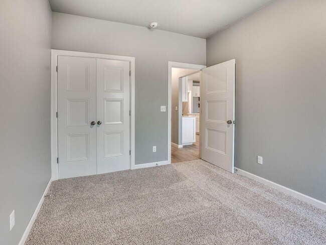 Building Photo - 9617 Lake Gohar Dr