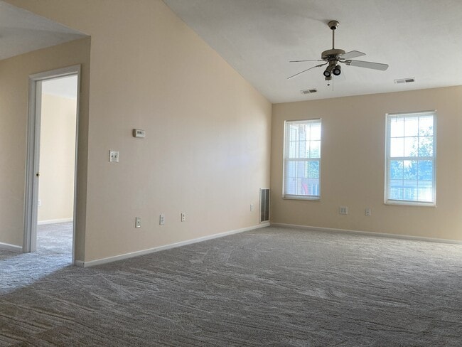 Building Photo - 28340 Center Ridge Rd