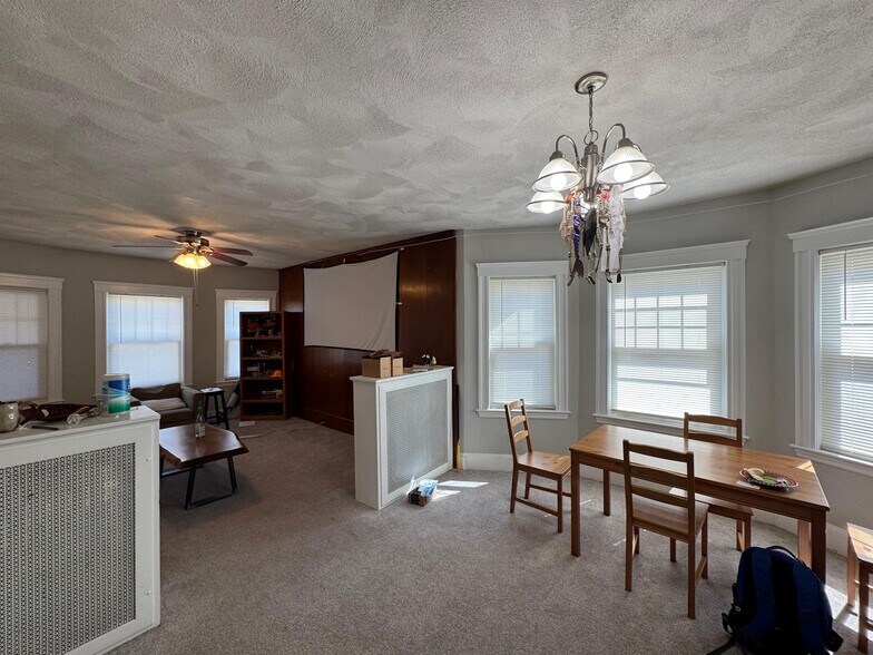 Building Photo - 20 Benton Rd