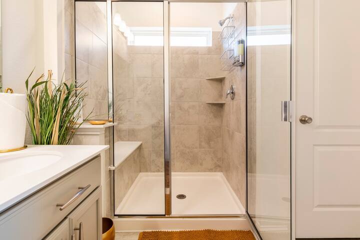 Building Photo - 528 Bronze Forest Dr