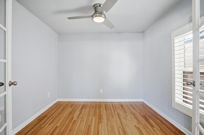 Building Photo - 2933 S Hills Ave