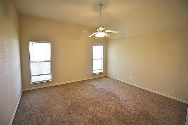Building Photo - 809 Foxwood Ln