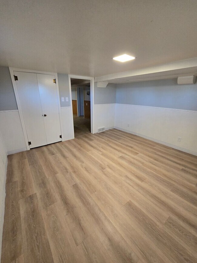 Building Photo - Remodeled Ranch Home