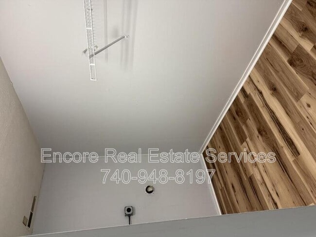 Building Photo - 545 Seneca Dr