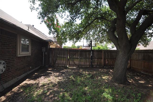 Building Photo - 4804 Glen Echo Dr