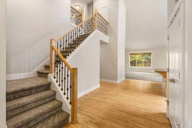 Building Photo - 345 Timber Creek Dr