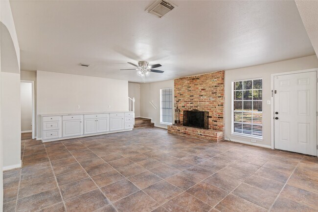 Building Photo - 17923 Beaver Creek Dr