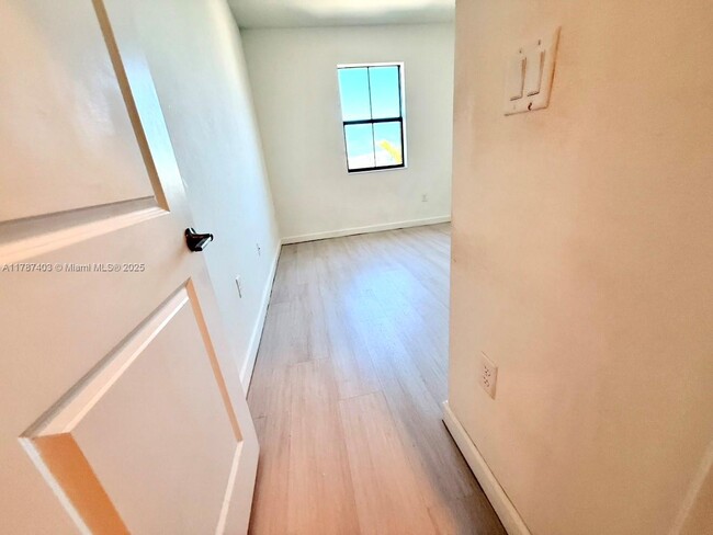 Building Photo - 28738 SW 134th Ct