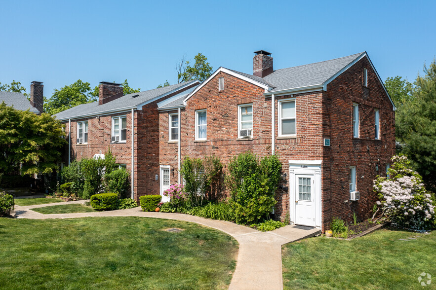 Primary Photo - Beacon Hill Apartments