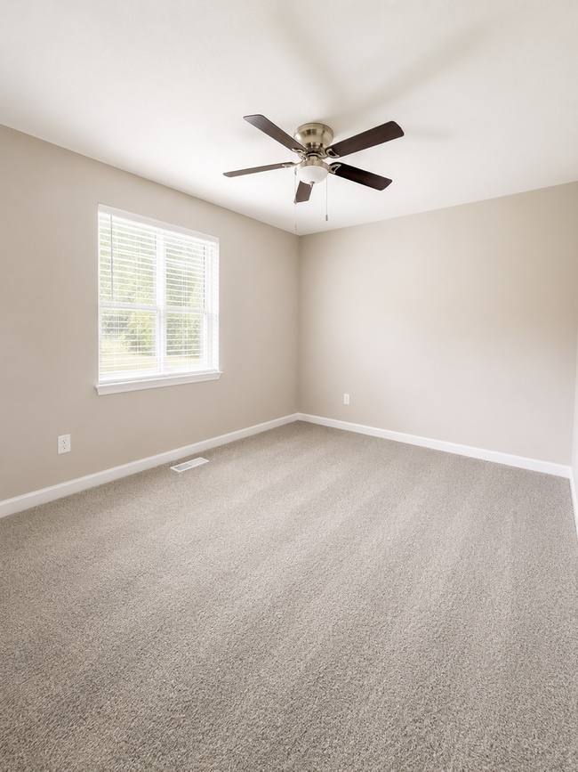 Building Photo - Completely Remodeled 3 Bedroom Home!