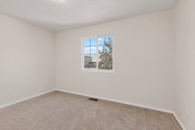 Building Photo - 8300 Bluffs Edge Pl NW