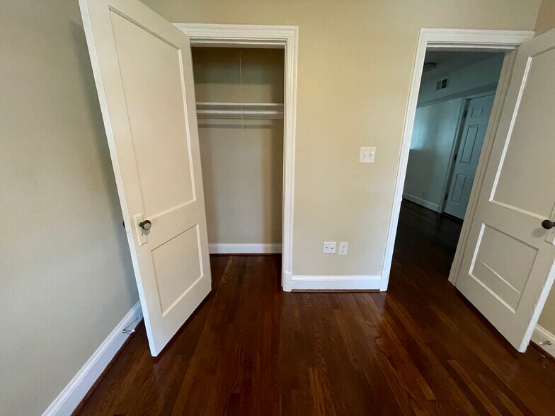 Building Photo - 4630 New Hampshire Ave NW