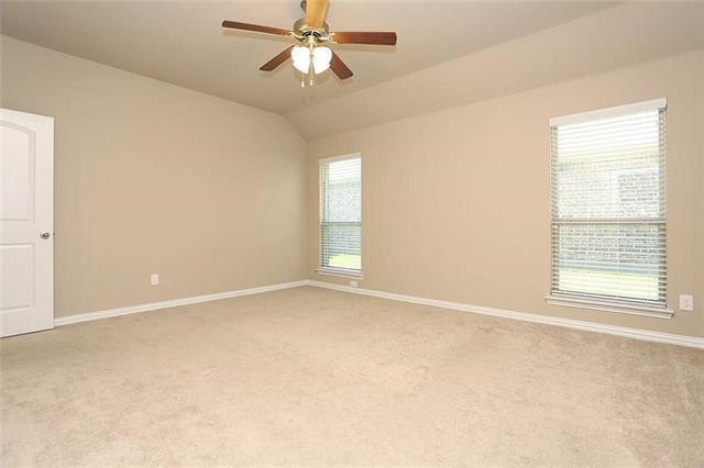 Building Photo - 708 Silver Moon Dr