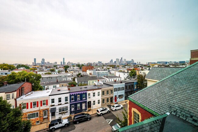 Building Photo - 225 Dorchester St