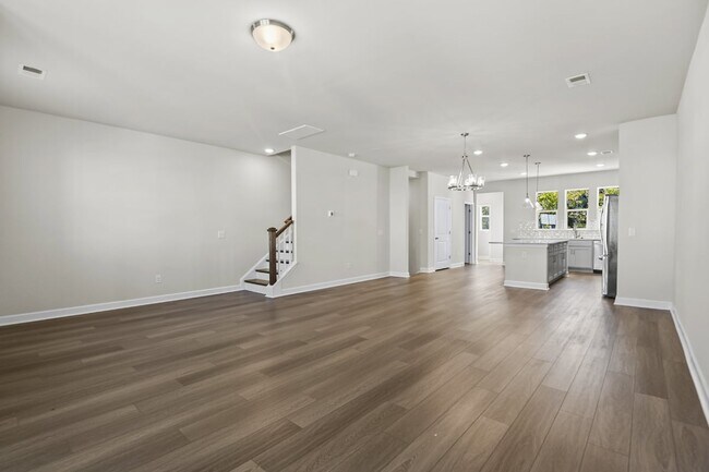 Building Photo - 9413 Sun Fountain Dr