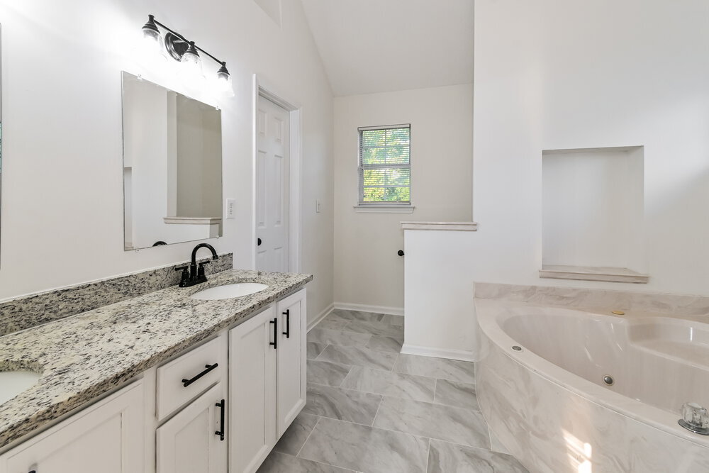 Building Photo - 7159 Creekside Dr