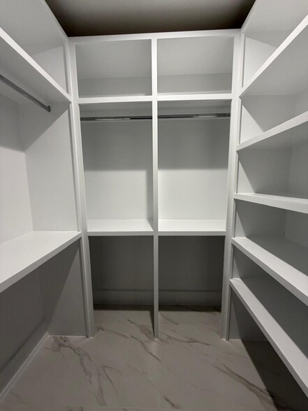 Closet - 4313 Starr Jordan Dr