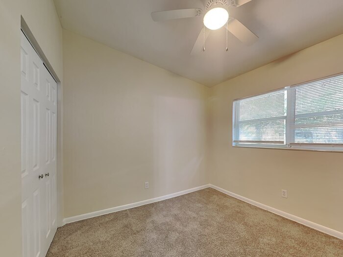 Building Photo - 9801 N 55th St