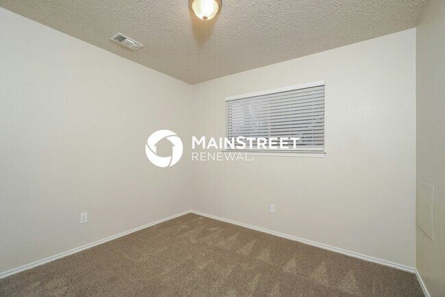 Building Photo - 3 Bedroom Pet-Friendly Home in SAN ANTONIO...