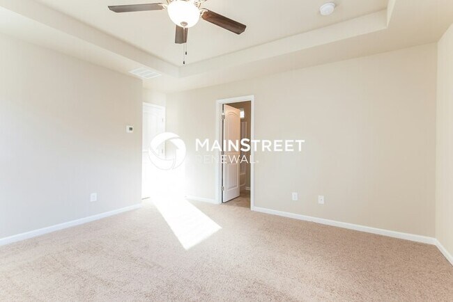 Building Photo - 3 Bedroom Pet-Friendly Home in Dallas, GA with Main Street Renewal