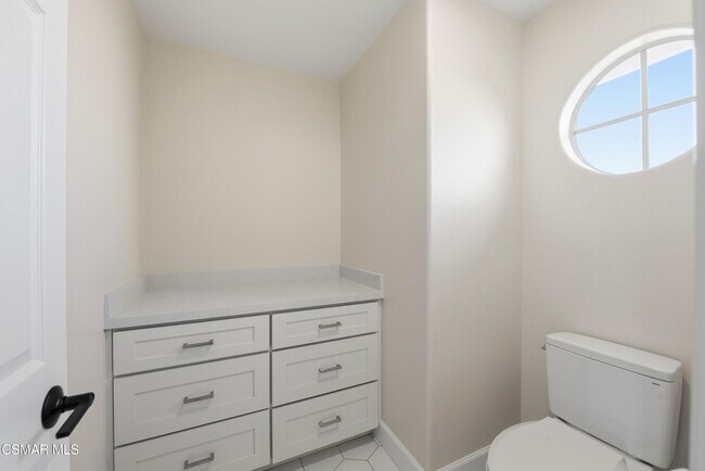 Building Photo - 4822 Parma Dr