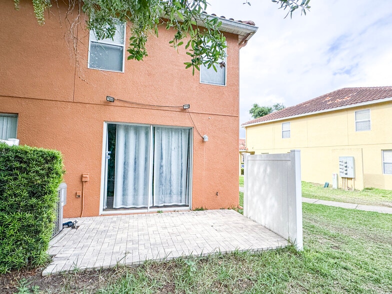 Building Photo - 2615 Andros Ln