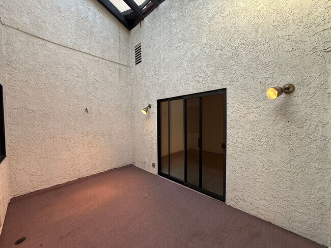 Building Photo - Orcutt Single Story Condo in The Gated Community of Creekridge Villas