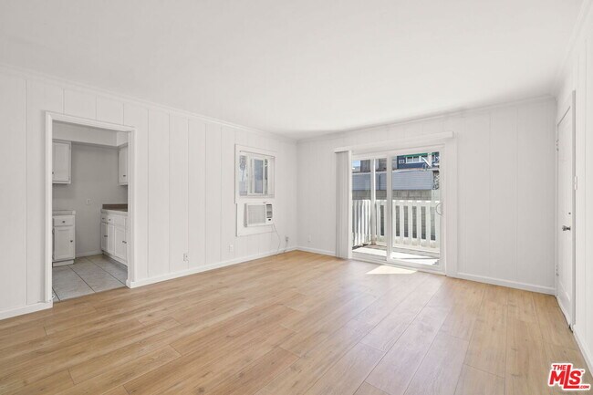 Building Photo - 14721 Sylvan St