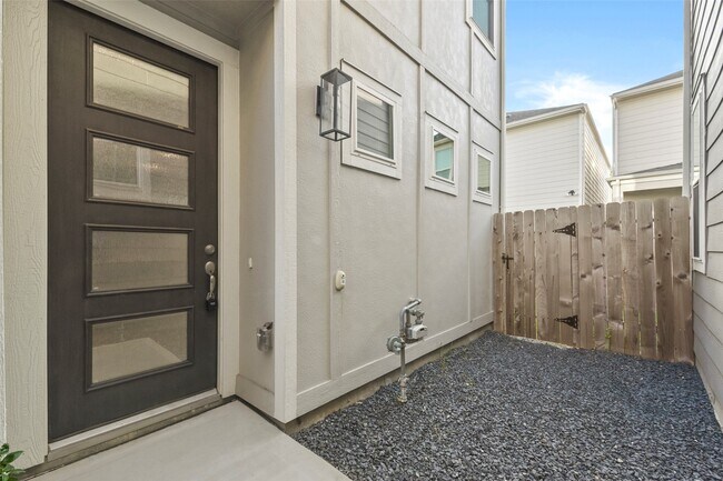 Building Photo - 3109 Cloud Forest Ln