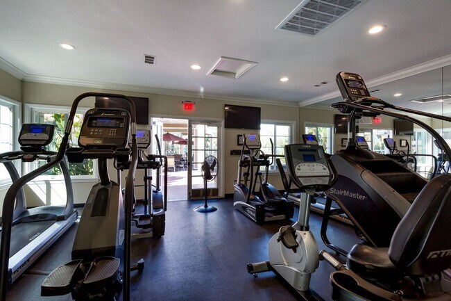 Building Photo - Corner condo in the highly desirable River Colony community!