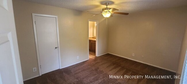 Building Photo - 4700 Boulder Dr