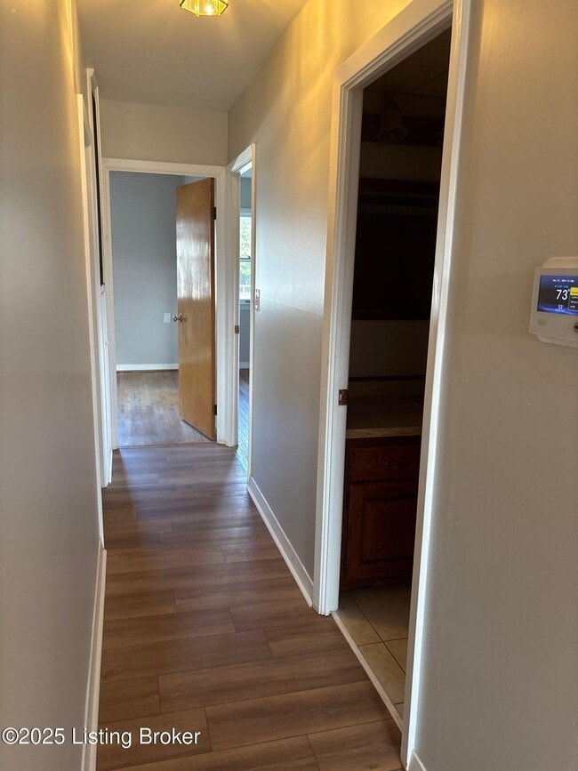 Building Photo - 1305 Abbeywood Rd