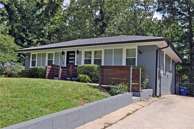 Primary Photo - 2226 Polar Rock Terrace SW