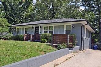 Building Photo - 2226 Polar Rock Terrace SW