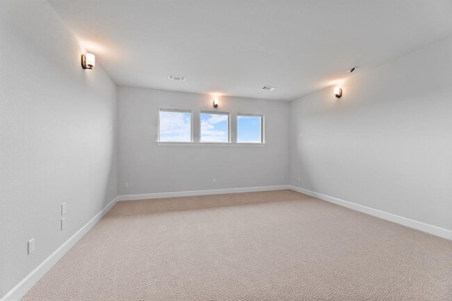 Building Photo - 1801 Headwaters Blvd