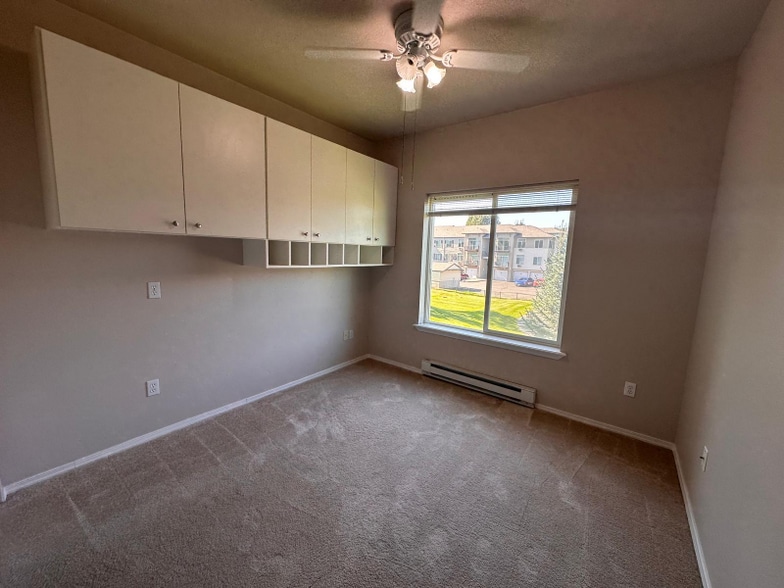 Building Photo - 22855 E Country Vista Dr