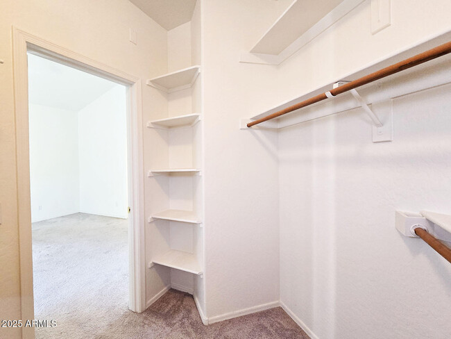 Building Photo - 6510 S Hazelton Ln