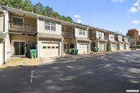 Building Photo - 235 River Green Ave