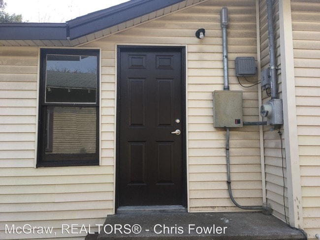 Building Photo - 2 br, 1 bath House - 331 S. Xanthus Ave.