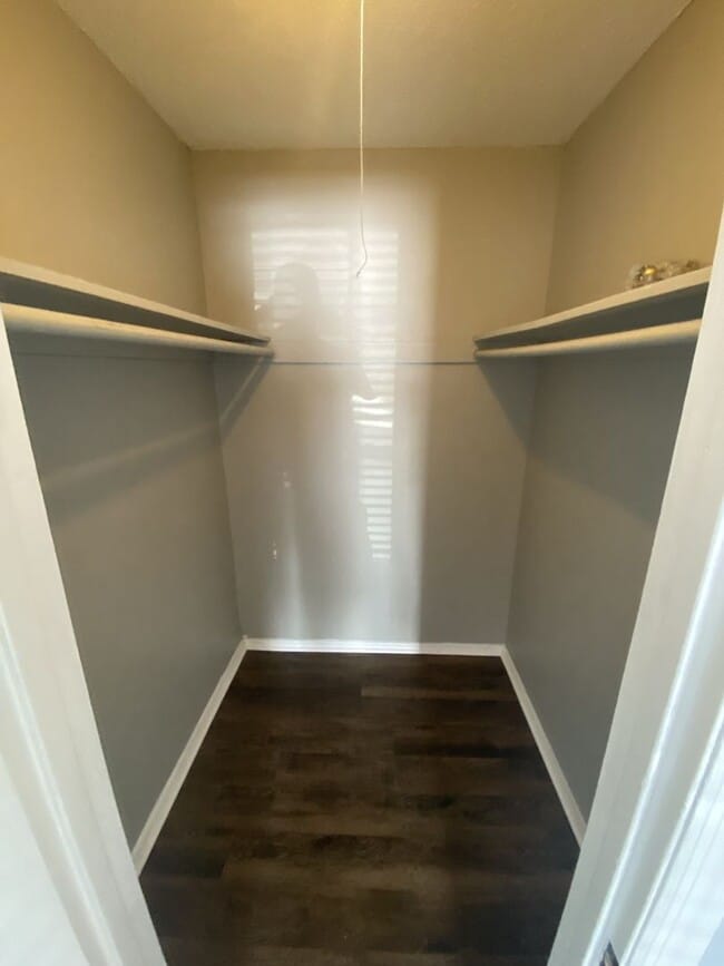 Building Photo - Spacious three bedroom condo