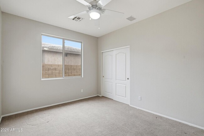Building Photo - 1724 W Deer Creek Rd