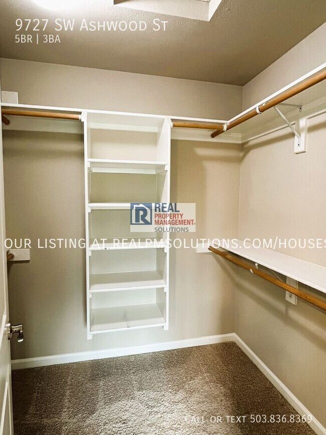 Building Photo - 9727 SW Ashwood St